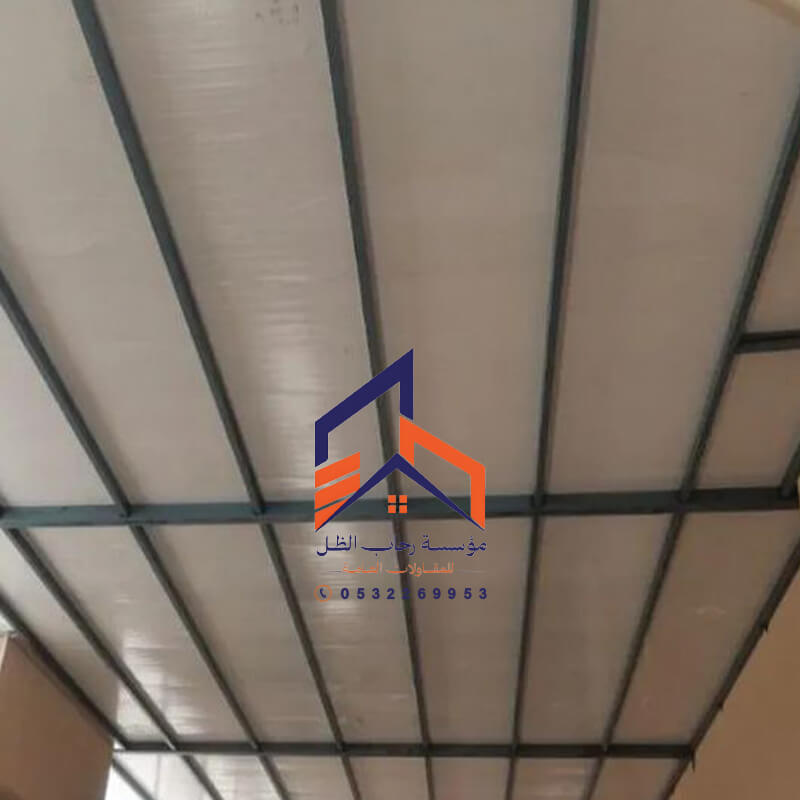 سقف ساندوتش بانل من مؤسسة رحاب الظل